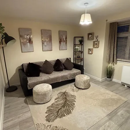 Palm Court Private Self Contained Apartment-2